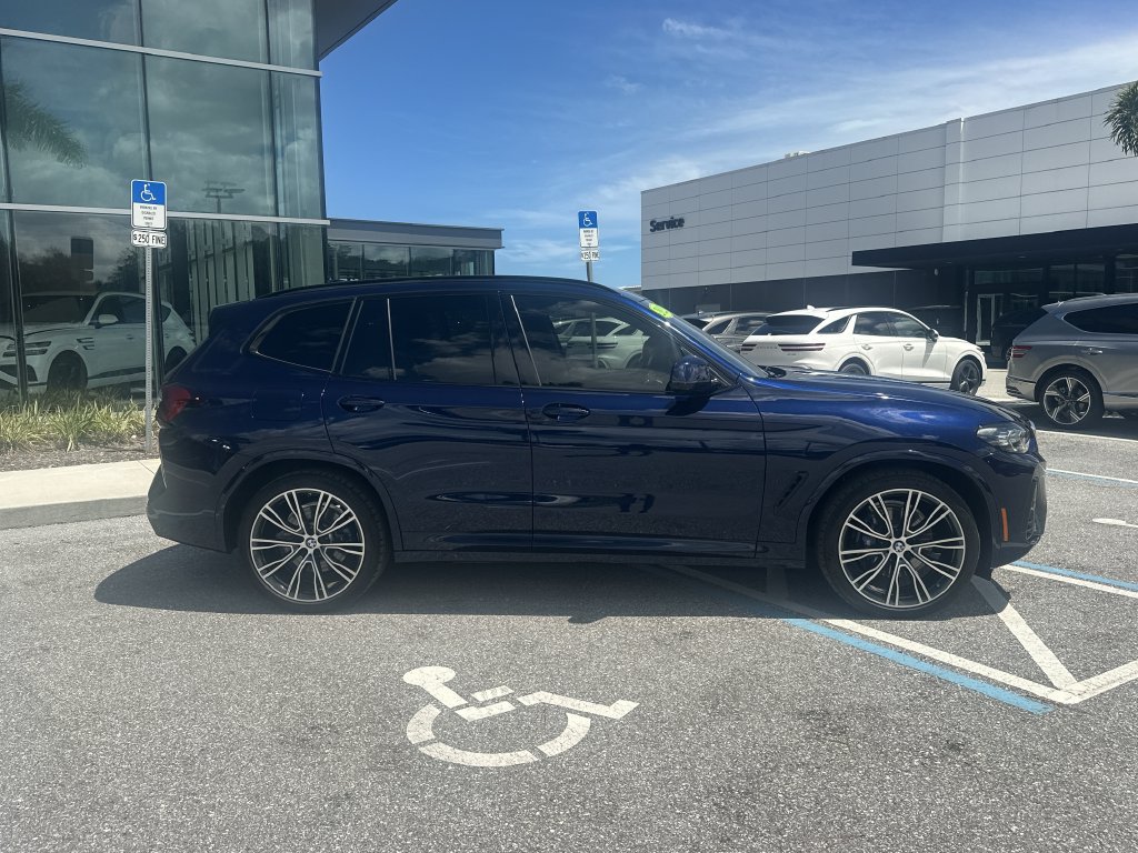 Used 2022 BMW X3 sDrive30i w/ M Sport Package 2 RWD image 6
