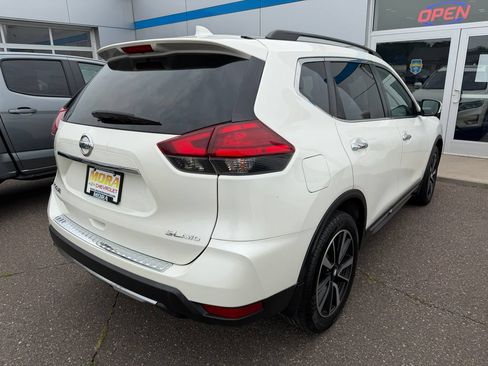 Used 2017 Nissan Rogue Platinum AWD/4WD image 4
