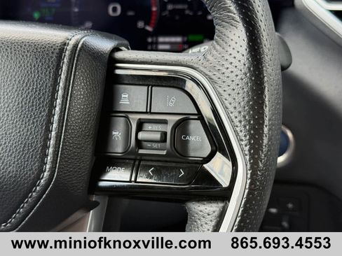 Used 2023 Toyota Tundra Platinum w/ Advanced Package AWD/4WD image 23