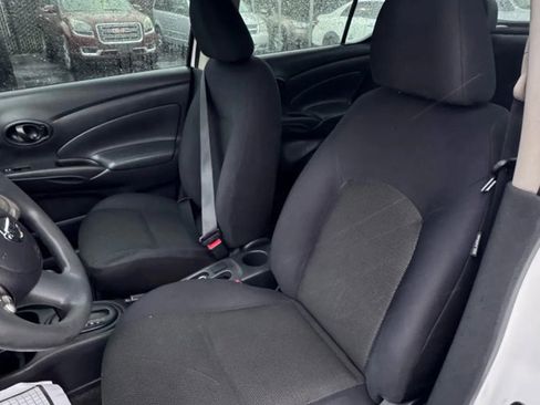 Used 2012 Nissan Versa SV w/ Convenience Pkg image 10