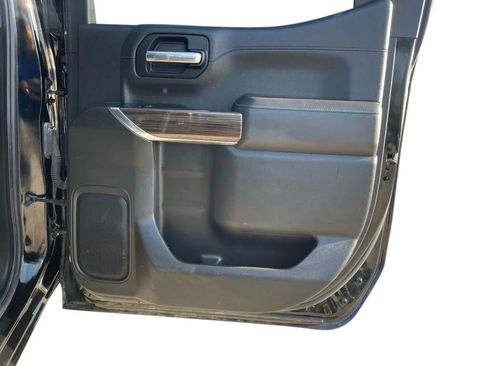 Used 2020 Chevrolet Silverado 1500 RST image 15