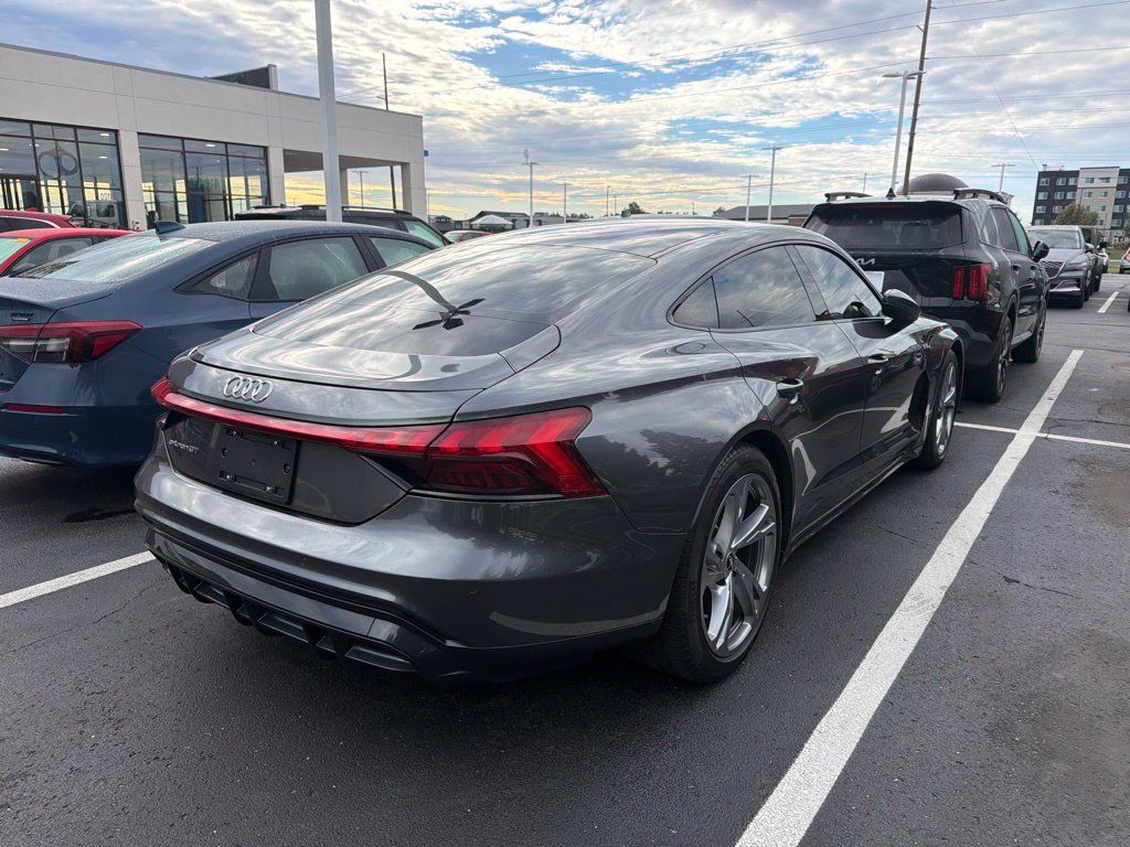 Used 2023 Audi e-tron GT Premium Plus AWD/4WD image 3