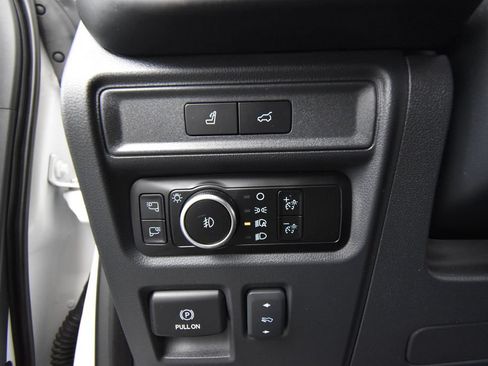 Used 2024 Ford Expedition Platinum AWD/4WD image 33