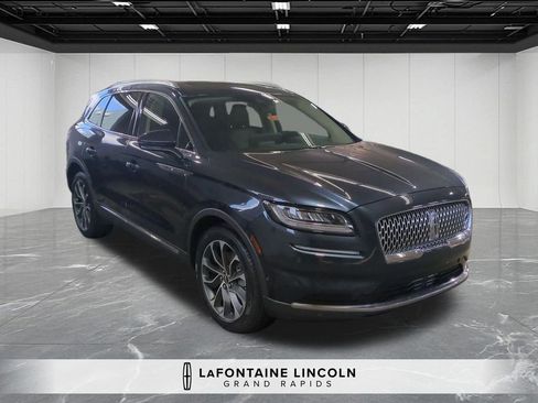 Certified 2023 Lincoln Nautilus Reserve w/ Equipment Group 201A AWD/4WD image 7