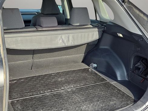 Used 2025 Toyota RAV4 XLE image 8