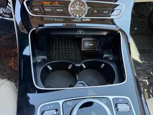 Certified 2017 Mercedes-Benz E 300 4MATIC image 22