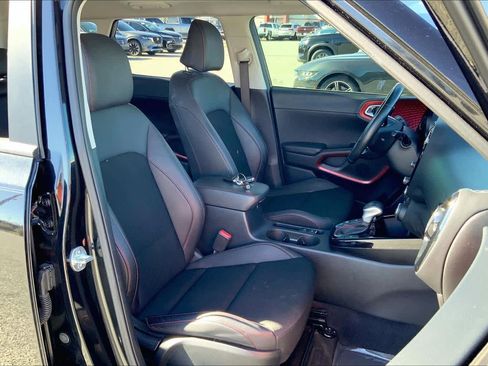 Used 2023 Kia Soul GT-Line w/ GT-Line Technology Package image 8