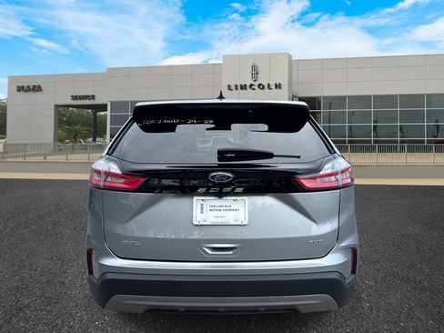 Used 2024 Ford Edge SEL w/ Convenience Package AWD/4WD image 4