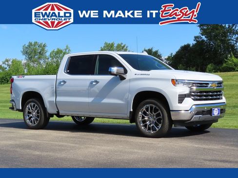New 2026 Chevrolet Silverado 1500 LTZ w/ LTZ Premium Package AWD/4WD image 1