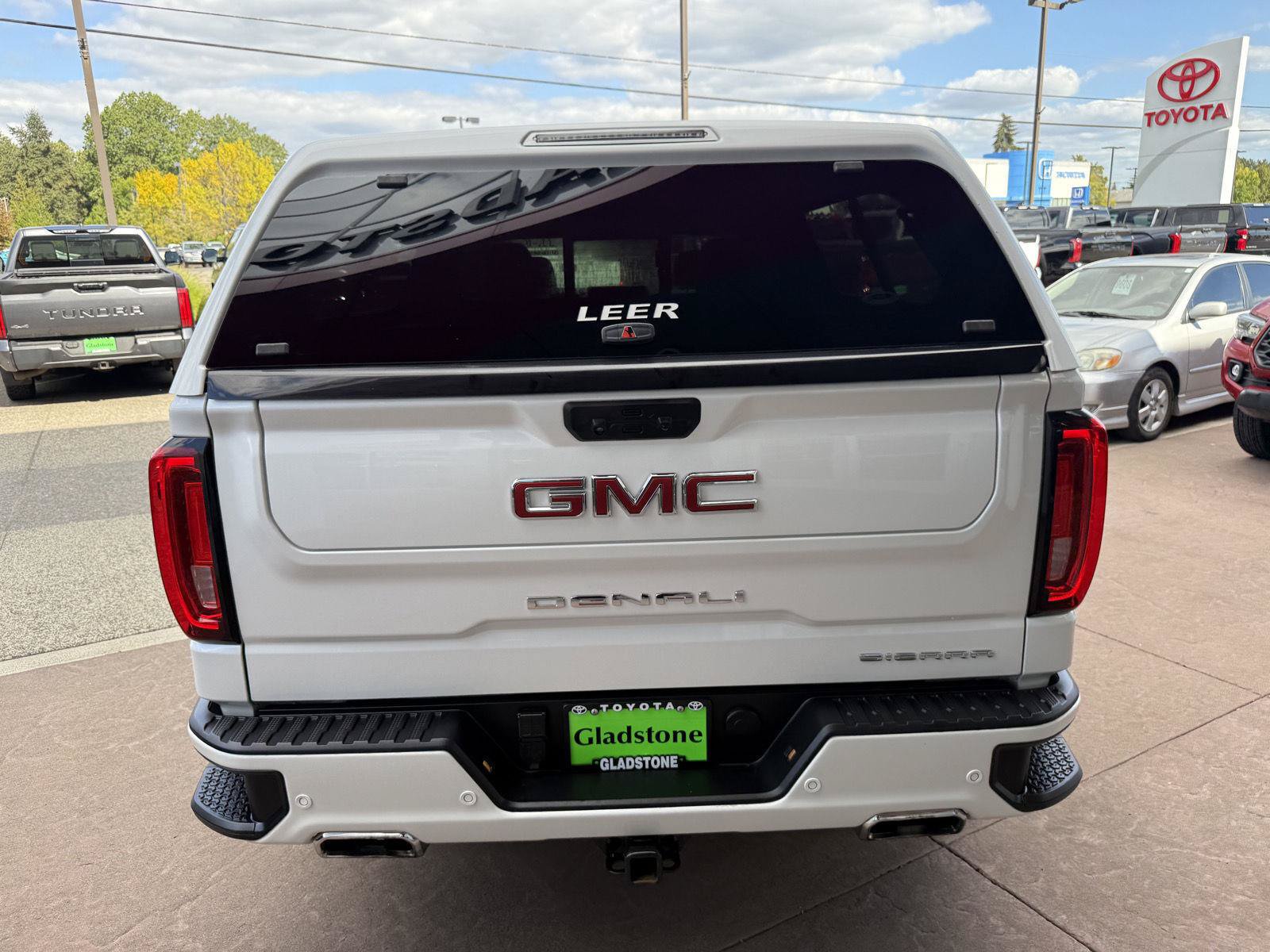 Used 2024 GMC Sierra 1500 Denali AWD/4WD image 5