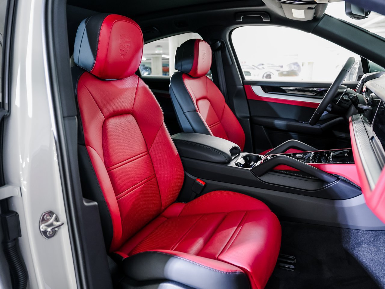 Certified 2026 Porsche Cayenne Coupe AWD/4WD image 29