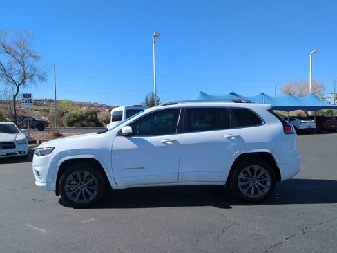 Used 2019 Jeep Cherokee Overland w/ Technology Group image 6