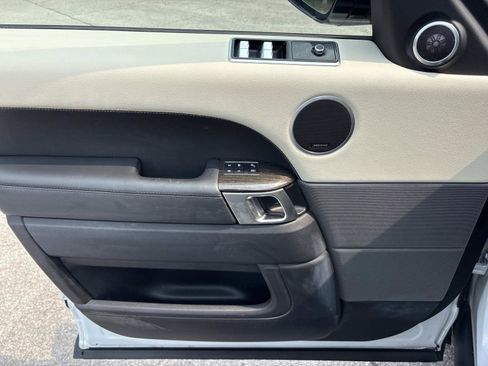 Used 2019 Land Rover Range Rover Sport HSE AWD/4WD image 12
