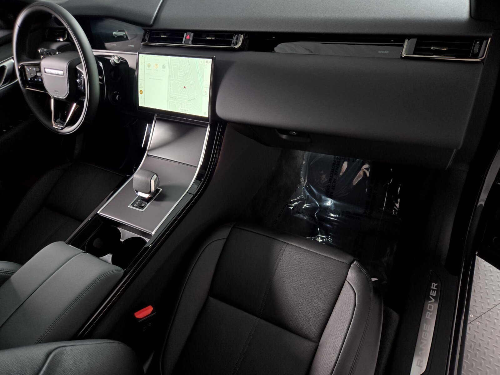 New 2026 Land Rover Range Rover Velar S AWD/4WD image 20