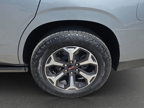 Used 2025 GMC Yukon AT4 Ultimate w/ LPO, Floor Liner Package AWD/4WD image 5