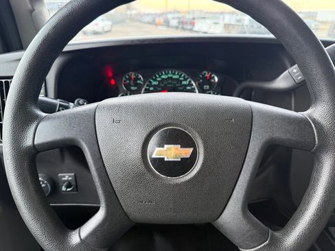 Used 2018 Chevrolet Express 3500 image 16