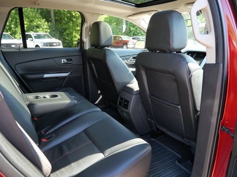 Used 2014 Ford Edge Limited w/ Equipment Group 302A AWD/4WD image 13