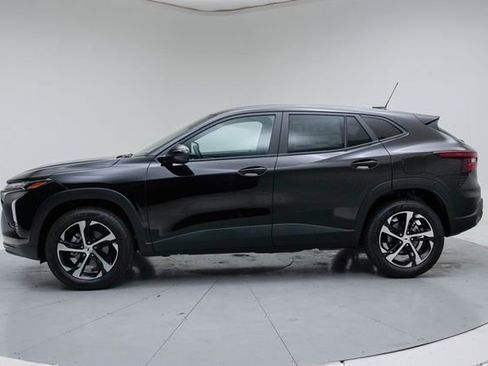 New 2026 Chevrolet Trax RS w/ Sunroof Package image 3