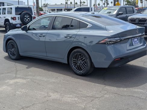 New 2026 Nissan Sentra SV w/ Floor Mat Package FWD image 4