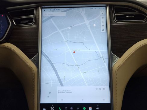 Used 2016 Tesla Model S 75D image 21