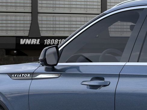 New 2026 Lincoln Aviator AWD image 21