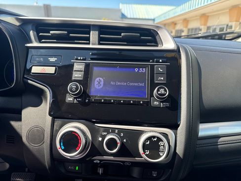 Used 2020 Honda Fit LX image 17