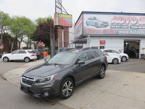 Used 2018 Subaru Outback 2.5i Limited AWD/4WD image 2