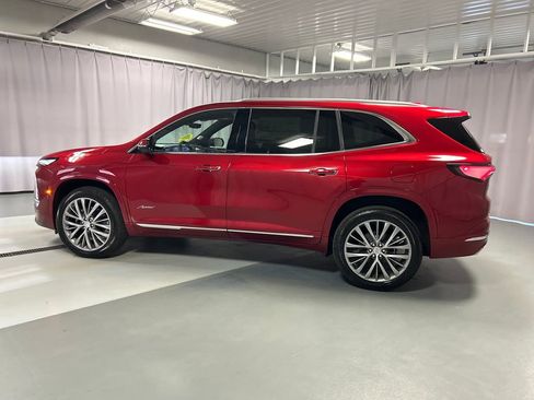 New 2026 Buick Enclave Avenir w/ Super Cruise Package AWD/4WD image 4