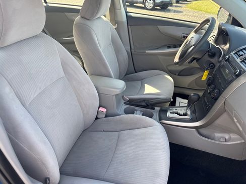 Used 2010 Toyota Corolla LE image 20
