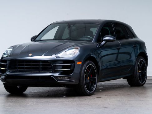 Used 2017 Porsche Macan Turbo AWD/4WD image 3