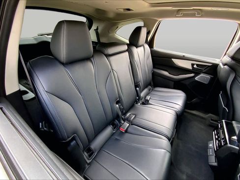 Used 2026 Acura MDX FWD w/ Technology Package image 18