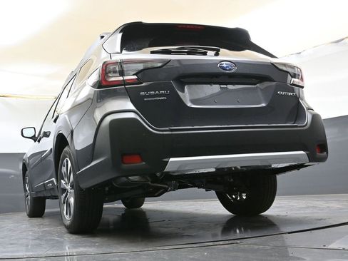 Certified 2025 Subaru Outback Limited image 41