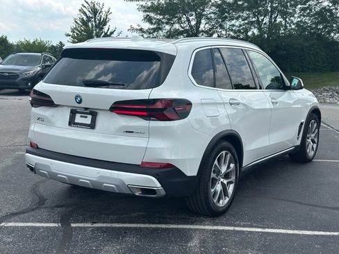 Used 2026 BMW X5 xDrive50e w/ Climate Comfort Package AWD/4WD image 7