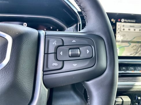 New 2026 GMC Sierra 1500 SLT image 32