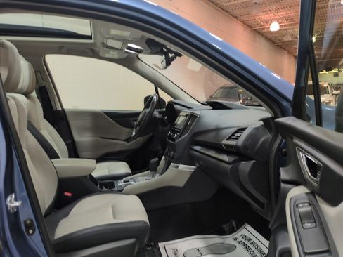 Used 2024 Subaru Forester Premium AWD/4WD image 9