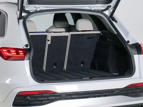 Certified 2025 Audi Q5 Premium Plus w/ Premium Plus image 5