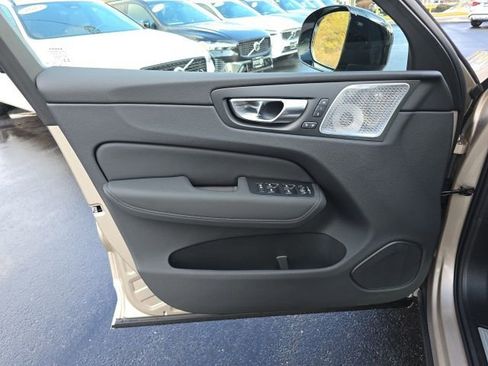 New 2026 Volvo XC60 B5 Ultra w/ Protection Package Premier image 22