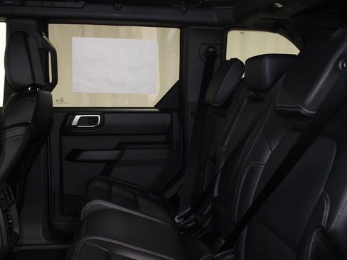 New 2025 Ford Bronco Outer Banks image 18