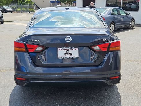 Used 2021 Nissan Altima 2.5 SV FWD image 6