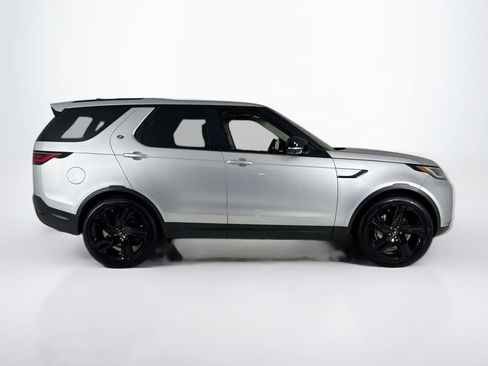 Used 2024 Land Rover Discovery S AWD/4WD image 6