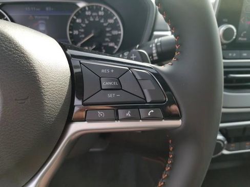 New 2025 Nissan Altima 2.5 SR image 15