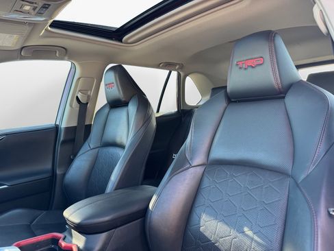 Used 2021 Toyota RAV4 TRD Off-Road image 9