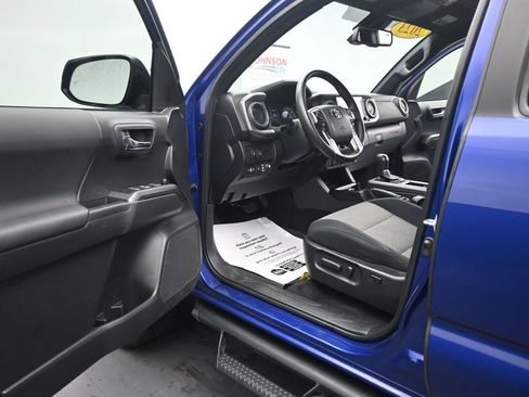 Used 2023 Toyota Tacoma TRD Sport w/ Advanced Technology Package AWD/4WD image 15