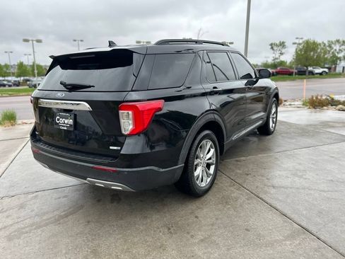 Used 2020 Ford Explorer XLT w/ Equipment Group 202A AWD/4WD image 9