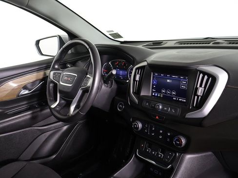 Used 2020 GMC Terrain SLE image 22