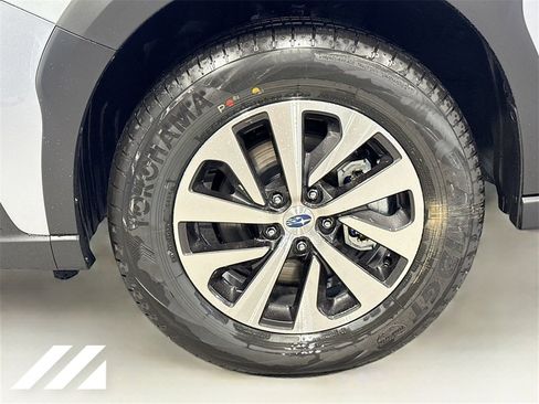 Certified 2025 Subaru Outback Premium image 32