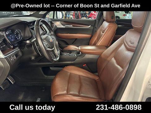 Used 2024 Cadillac XT5 Sportv w/ LPO, Floor Liner Package AWD/4WD image 14