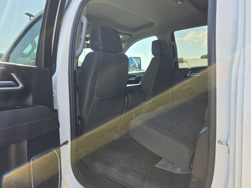 Used 2025 Chevrolet Silverado 3500 LT w/ Safety Package AWD/4WD image 5