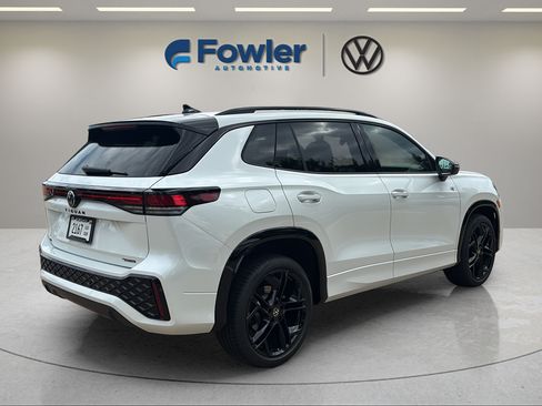 New 2026 Volkswagen Tiguan SE R-Line AWD/4WD image 7