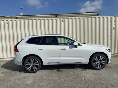 Used 2023 Volvo XC60 B5 Plus w/ Protection Package Premier FWD image 2